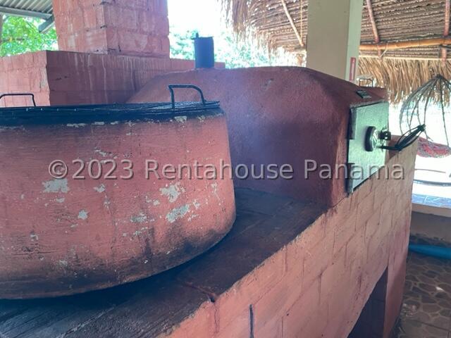 Commercial Property for Sale in  Bocas del Toro 07127